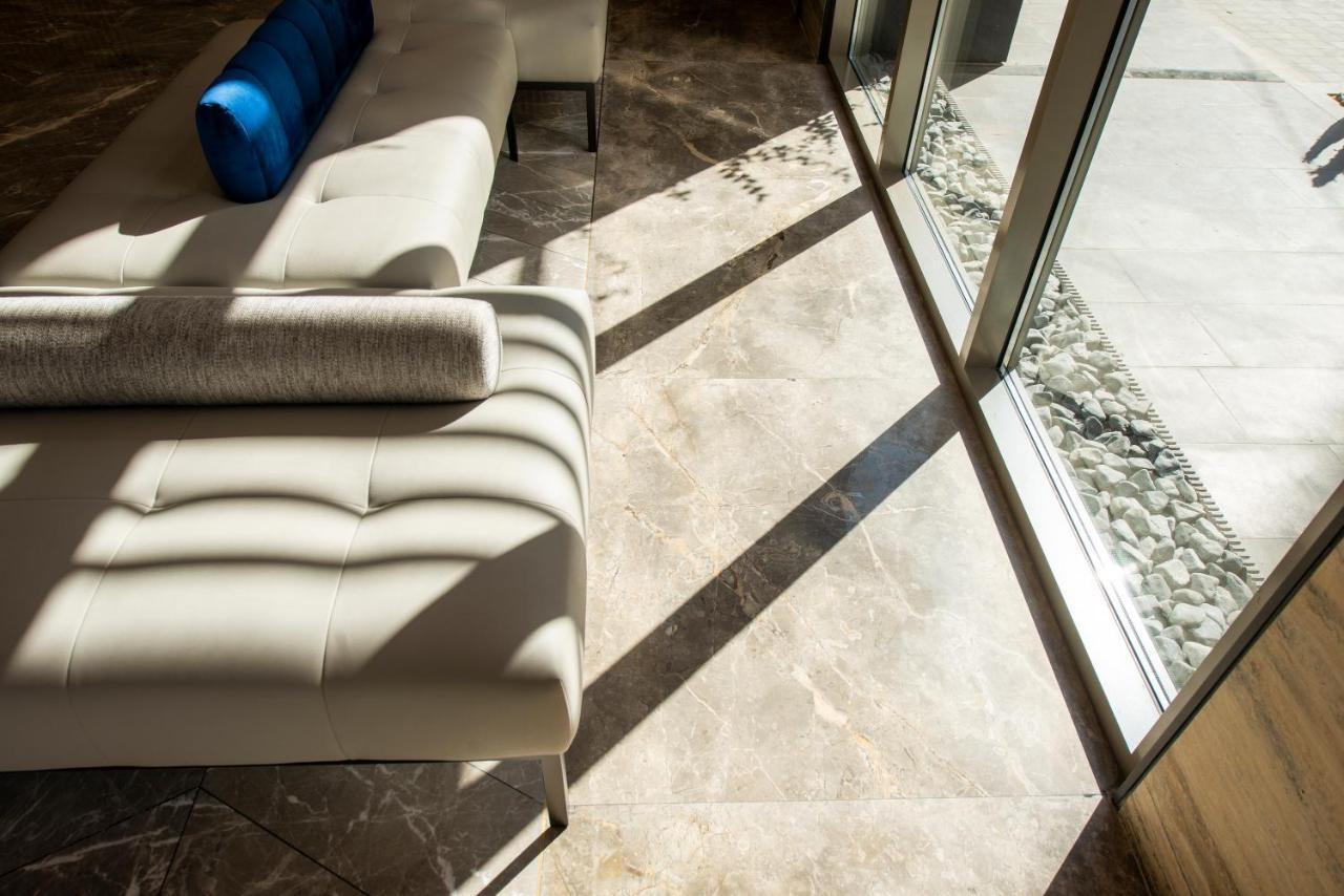 Zur Studios And Suites Beirut Esterno foto