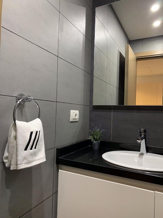 Zur Studios And Suites Beirut Esterno foto